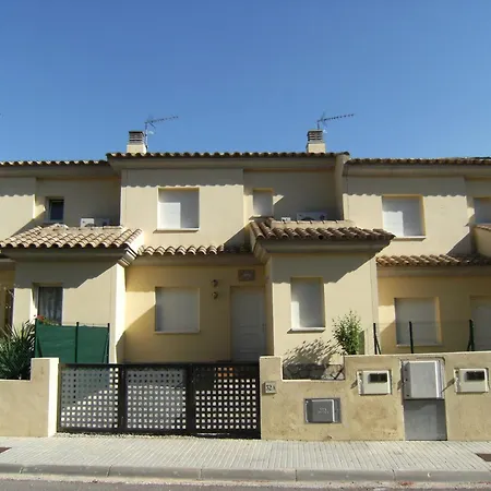 Villa In Lescala Near Sandy Beaches