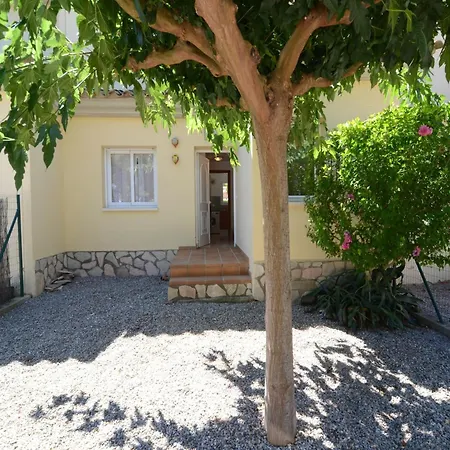 In Lescala Near Sandy Beaches Villa