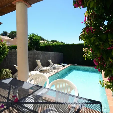 Casa Fluvia * L'Escala