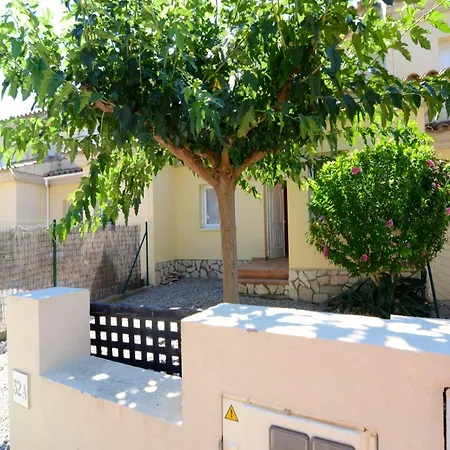 Casa Fluvia